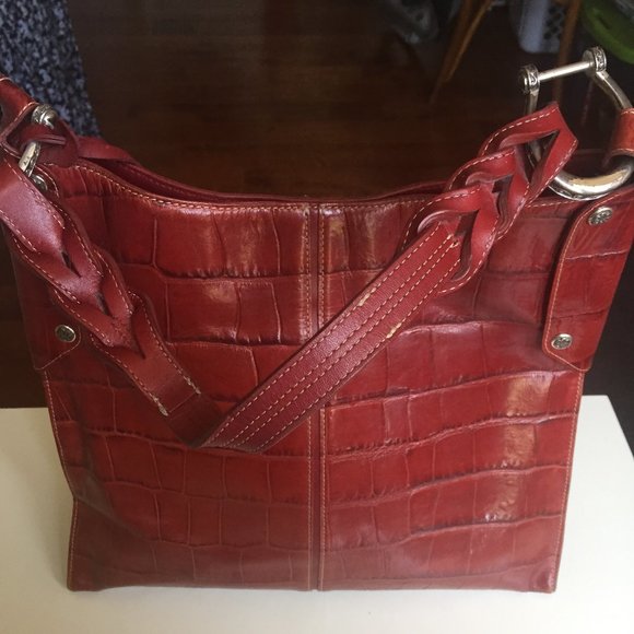 Brighton Collection Red Croc Leather Large Square Shoulderbag - Picture 2 of 6